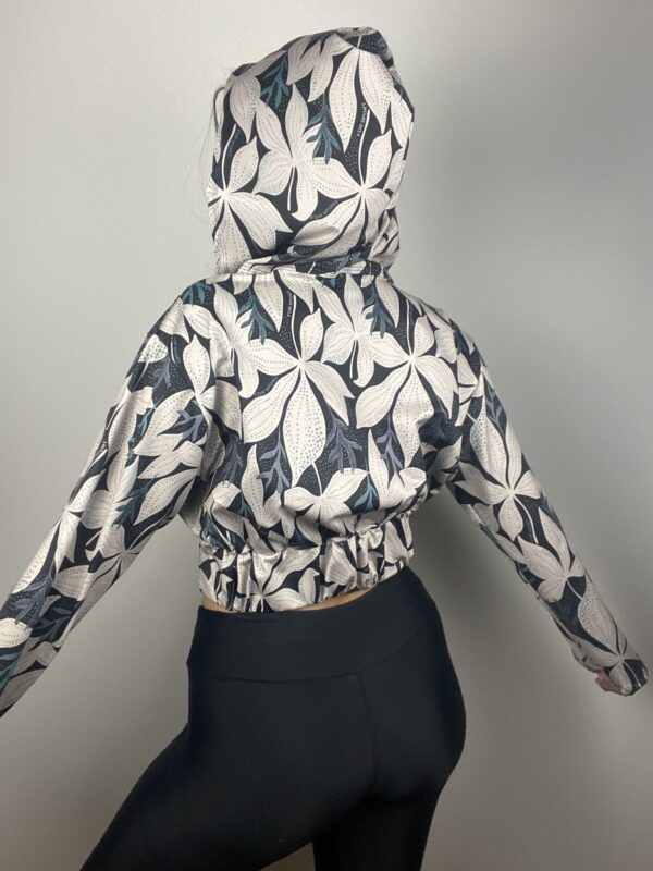Buzo Crop Tani - Imagen 4