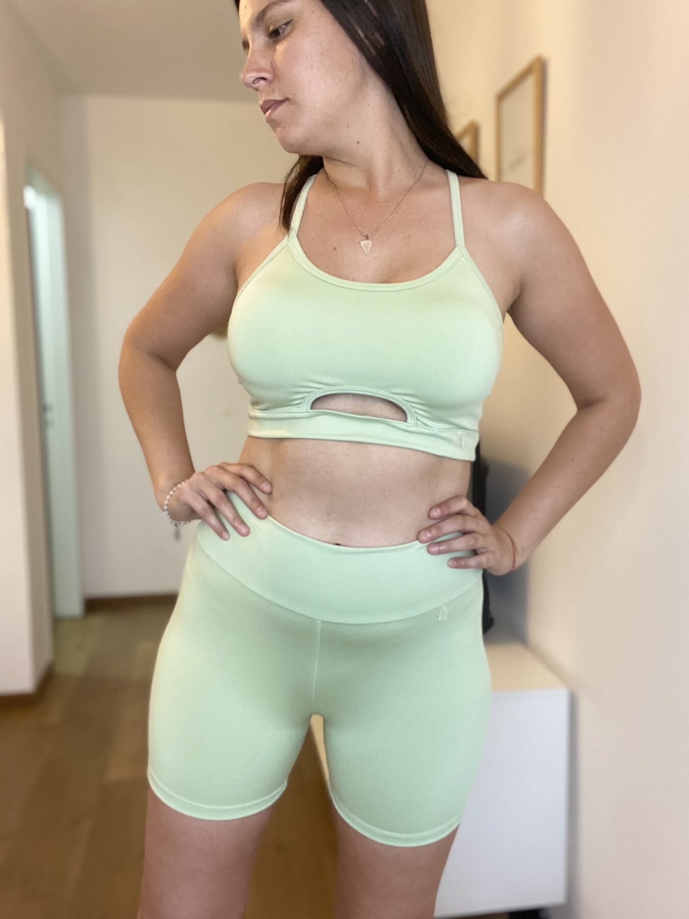 Short deportivo Helen - Imagen 2